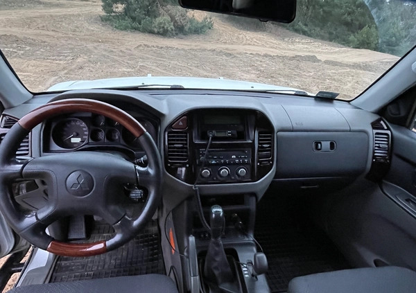 Mitsubishi Pajero cena 36900 przebieg: 216000, rok produkcji 2002 z Gniezno małe 379
